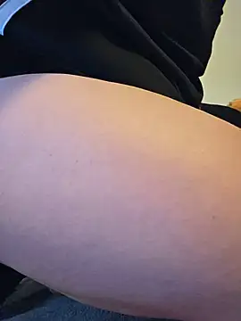 bigdicksklave online show from May 25, 2026, 9:26 am