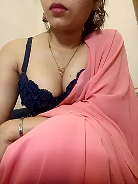 TheSassyGirl7 online show from May 15, 2026, 8:05 pm