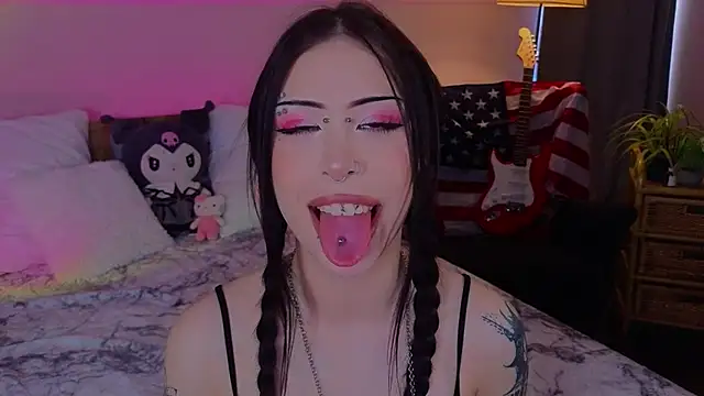 venomeowww   online show from February 23, 2026, 3:48 am