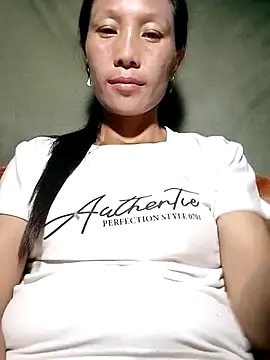 Snapshot of Lisa_pusy chatting on October 6, 2025, 4:43 am Lisa pusy online show from October 6, 2025, 4:43 am