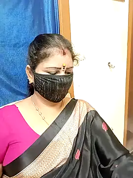 sushma26 online show from November 19, 2025, 5:35 pm