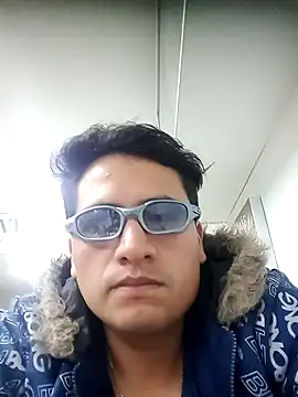 Snapshot of QJHoElyking chatting on October 23, 2025, 2:22 am QJHoElyking online show from October 23, 2025, 2:22 am