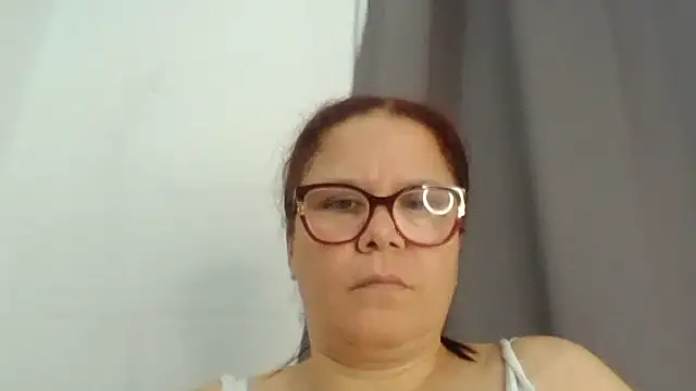 Snapshot of latinamaster chatting on November 15, 2025, 9:28 am latinamaster online show from November 15, 2025, 9:28 am