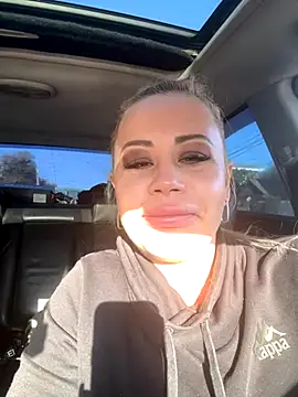 Snapshot of SteflerMonny_ chatting on September 25, 2025, 5:11 am SteflerMonny  online show from September 25, 2025, 5:11 am