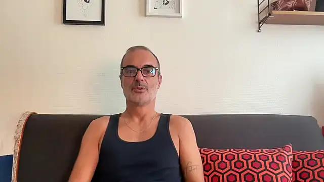 Milkywaymen online show from September 23, 2025, 1:25 pm