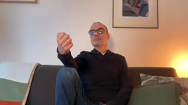 Snapshot of Milkywaymen chatting on November 29, 2025, 2:20 pm Milkywaymen online show from November 29, 2025, 2:20 pm