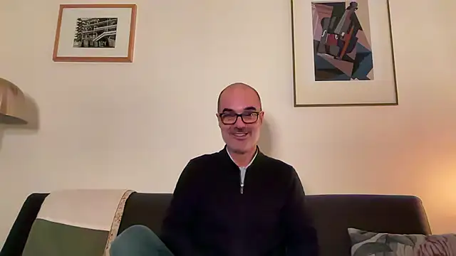 Snapshot of Milkywaymen chatting on January 11, 2026, 7:41 pm Milkywaymen online show from January 11, 2026, 7:41 pm