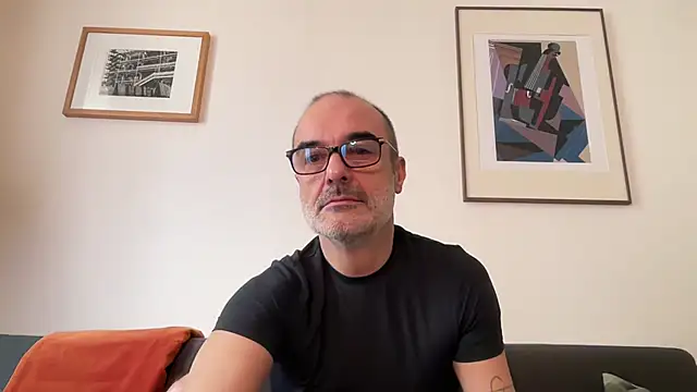 Snapshot of Milkywaymen chatting on February 16, 2026, 12:56 pm Milkywaymen online show from February 16, 2026, 12:56 pm