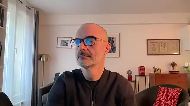 Snapshot of Milkywaymen chatting on February 19, 2026, 10:00 am Milkywaymen online show from February 19, 2026, 10:00 am