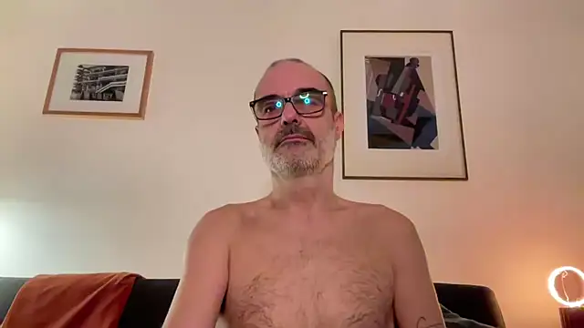 Snapshot of Milkywaymen chatting on March 5, 2026, 7:32 pm Milkywaymen online show from March 5, 2026, 7:32 pm