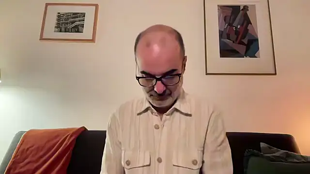 Snapshot of Milkywaymen chatting on March 15, 2026, 6:58 pm Milkywaymen online show from March 15, 2026, 6:58 pm