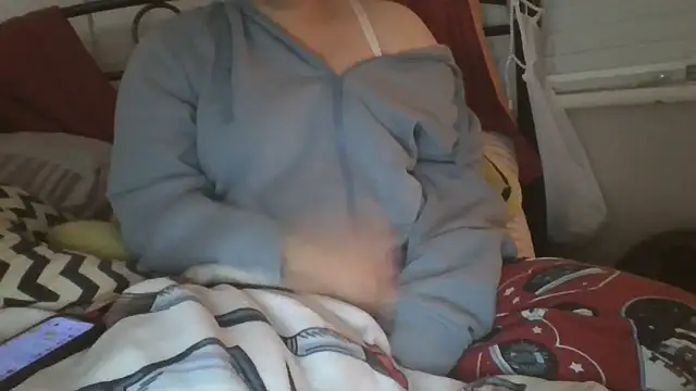 lu official1 online show from November 11, 2025, 7:47 pm