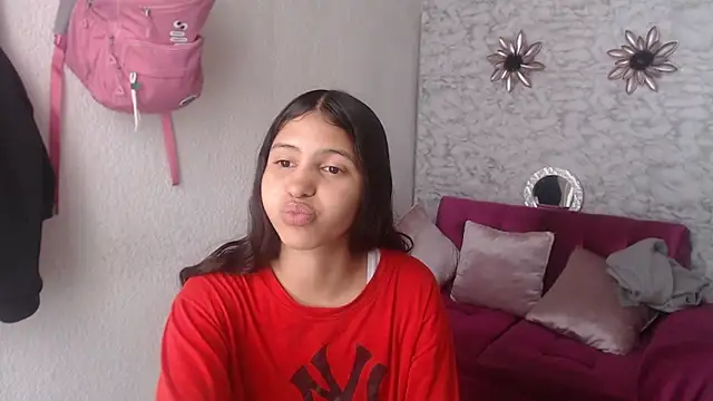 Evagirl69 online show from November 20, 2025, 6:40 pm