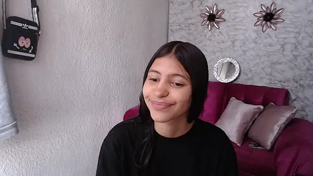 Snapshot of Evagirl69 chatting on February 13, 2026, 12:23 pm Evagirl69 online show from February 13, 2026, 12:23 pm