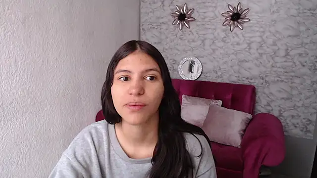 Snapshot of Evagirl69 chatting on March 6, 2026, 12:23 pm Evagirl69 online show from March 6, 2026, 12:23 pm