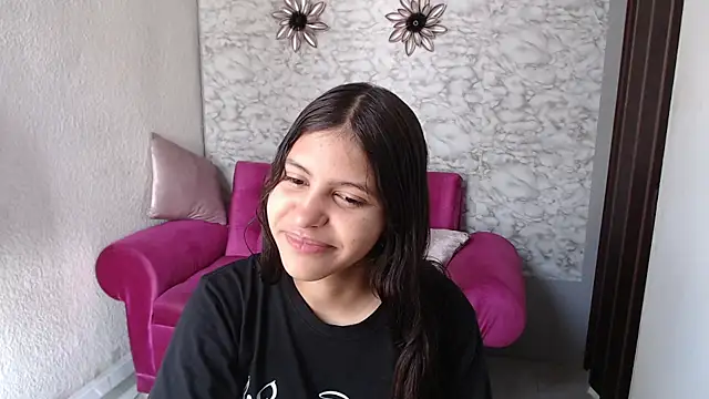 Snapshot of Evagirl69 chatting on March 25, 2026, 12:22 pm Evagirl69 online show from March 25, 2026, 12:22 pm