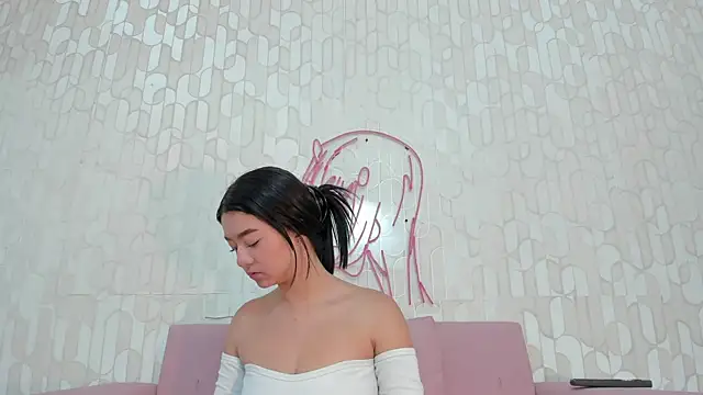 scarletross  online show from October 7, 2025, 1:30 pm