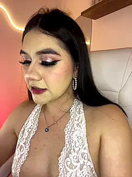 Snapshot of Zoe_Serrat chatting on October 18, 2025, 12:39 pm Zoe Serrat online show from October 18, 2025, 12:39 pm