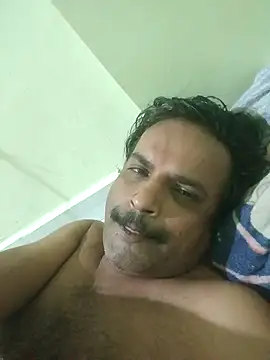 vardh033 online show from September 25, 2025, 5:38 pm