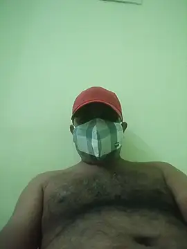 vardh033 online show from October 4, 2025, 7:01 pm