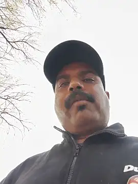 vardh033 online show from November 28, 2025, 8:50 am