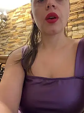 Snapshot of ladywithbigass chatting on October 8, 2025, 5:49 am ladywithbigass online show from October 8, 2025, 5:49 am