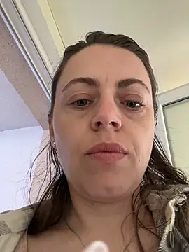 ladywithbigass online show from April 28, 2026, 4:39 am