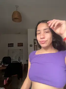 Snapshot of Souphicherry chatting on May 27, 2026, 7:33 pm Souphicherry online show from May 27, 2026, 7:33 pm
