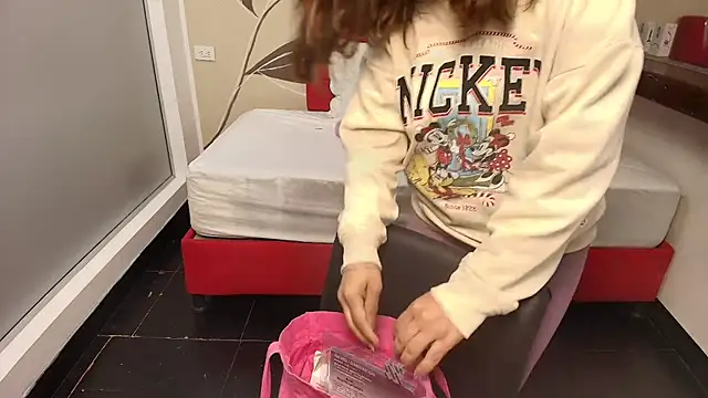 Snapshot of SexyRachel_ chatting on September 19, 2025, 12:39 pm SexyRachel  online show from September 19, 2025, 12:39 pm