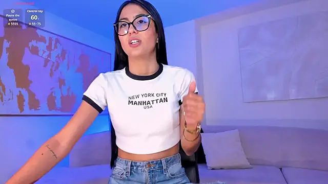 Snapshot of BonnyRose chatting on March 3, 2026, 8:37 pm BonnyRose online show from March 3, 2026, 8:37 pm