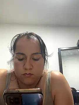 Leonis 0 online show from October 15, 2025, 3:06 am