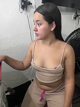 Luciaparker03 online show from June 17, 2026, 10:17 am