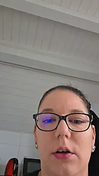 Swiss Lady online show from November 27, 2025, 9:44 am