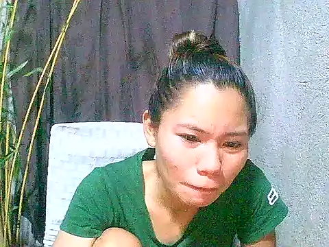 Snapshot of Sweeetgurll chatting on May 4, 2026, 12:01 pm Sweeetgurll online show from May 4, 2026, 12:01 pm