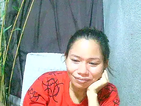 Snapshot of Sweeetgurll chatting on May 6, 2026, 2:00 pm Sweeetgurll online show from May 6, 2026, 2:00 pm