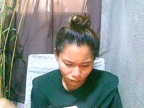 Snapshot of Sweeetgurll chatting on May 11, 2026, 9:26 am Sweeetgurll online show from May 11, 2026, 9:26 am