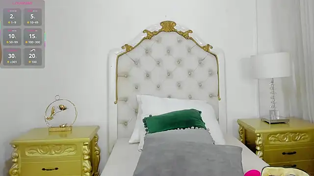 Alison Carde05 online show from October 28, 2025, 11:58 am