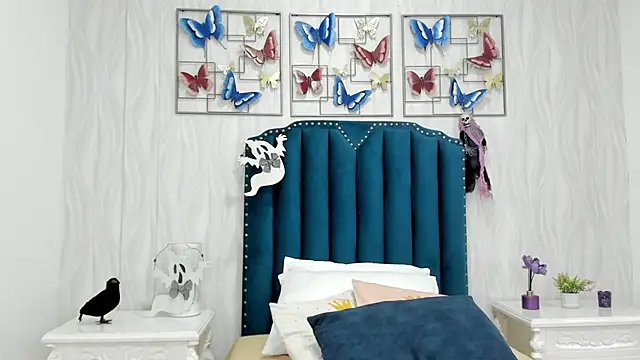 Alison Carde05 online show from October 30, 2025, 7:58 pm