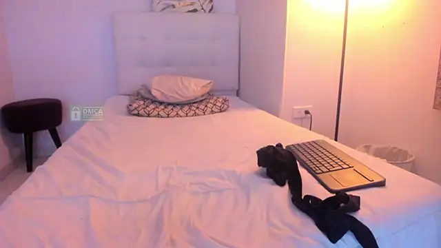 Snapshot of Mr_Klein_69 chatting on September 11, 2025, 1:44 pm Mr Klein 69 online show from September 11, 2025, 1:44 pm