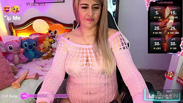 Snapshot of aamanda_Queen_ chatting on September 23, 2025, 11:02 am aamanda Queen  online show from September 23, 2025, 11:02 am