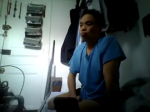 Snapshot of masculado69 chatting on November 12, 2025, 1:11 pm masculado69 online show from November 12, 2025, 1:11 pm