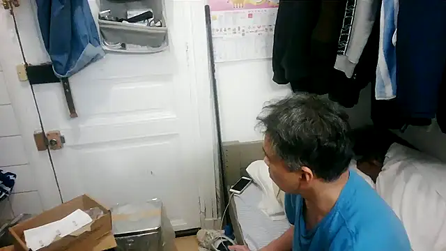 Snapshot of masculado69 chatting on December 22, 2025, 10:34 am masculado69 online show from December 22, 2025, 10:34 am