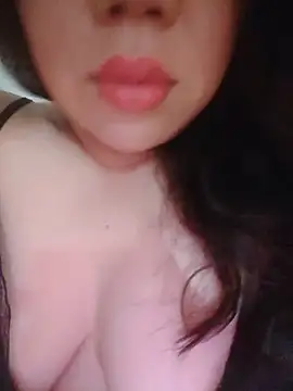 Julyy08 online show from June 2, 2026, 2:41 pm