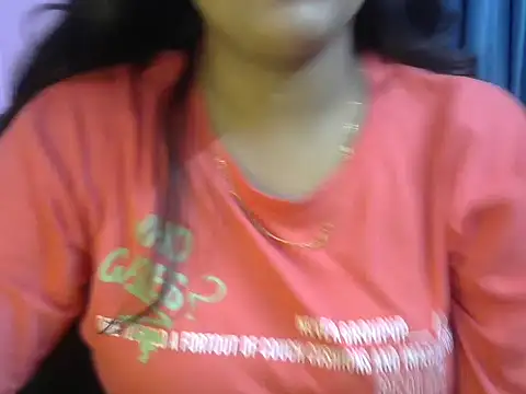 Queenxxx98 online show from September 16, 2025, 7:04 pm