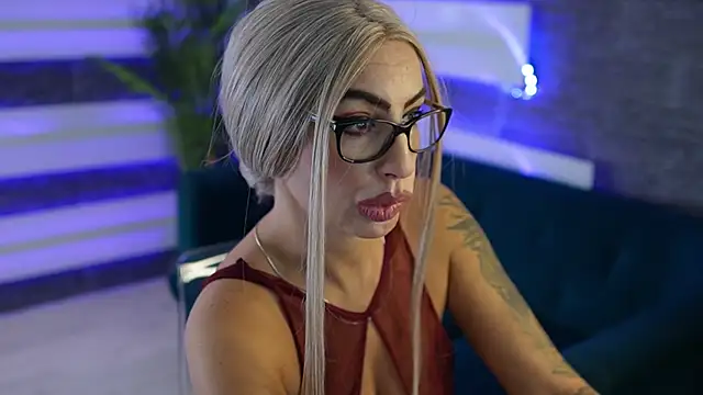 SugarRush  online show from October 1, 2025, 11:38 am