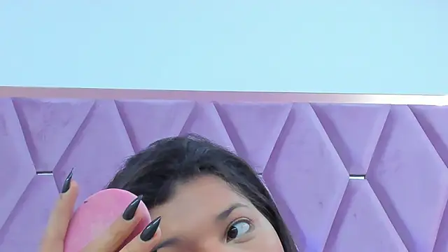 MaskedGirl  online show from October 17, 2025, 11:46 am