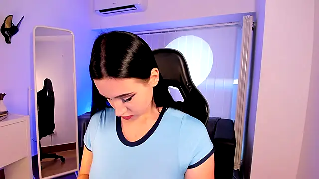 Mary Lori online show from September 19, 2025, 6:26 am