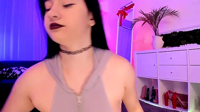 Mary Lori online show from June 12, 2026, 6:34 am
