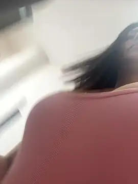 Isabellaa Palacios online show from June 19, 2026, 2:10 pm