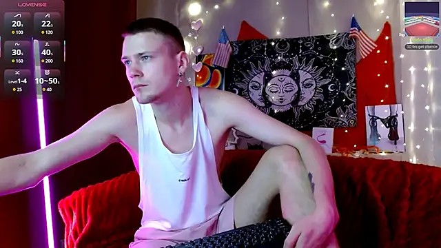 Xavier Night81 online show from September 28, 2025, 7:47 am